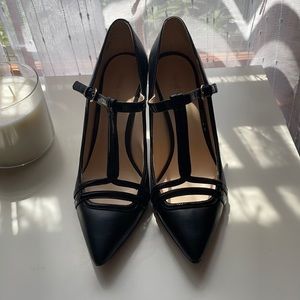Nine West T-strap Black Heel Size 7.5